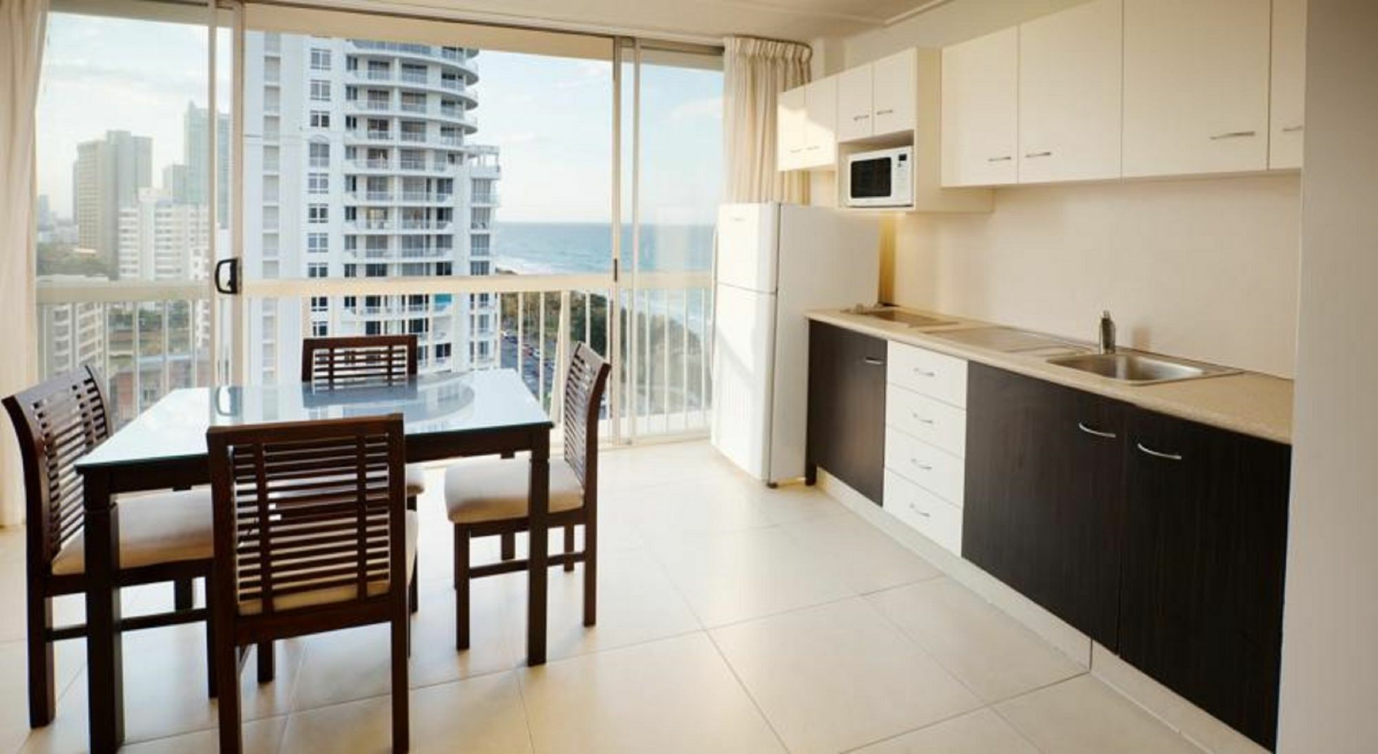 Chateau Beachside Resort Gold Coast Buitenkant foto