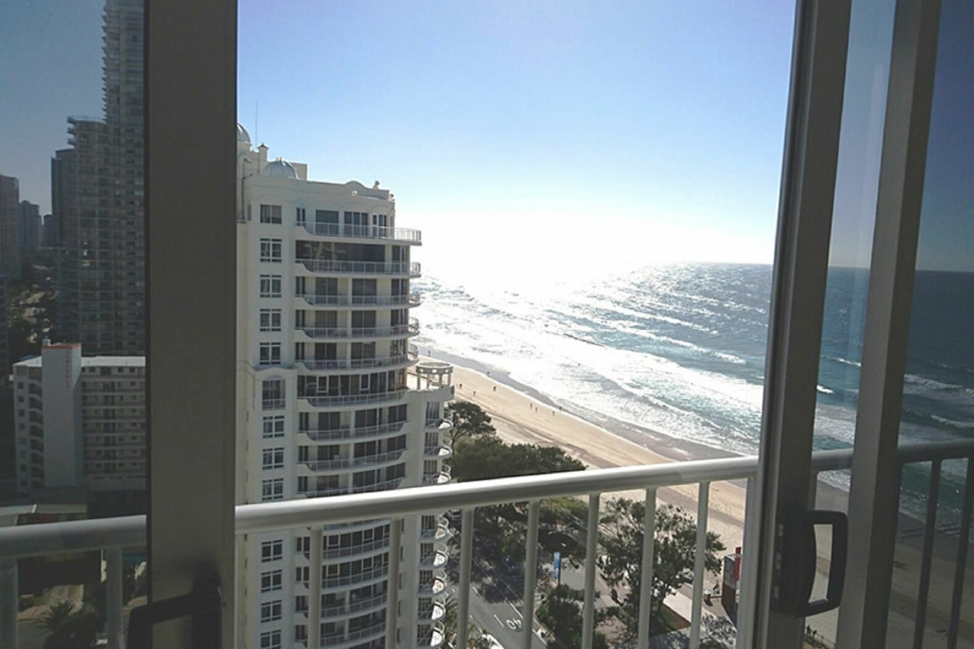 Chateau Beachside Resort Gold Coast Buitenkant foto